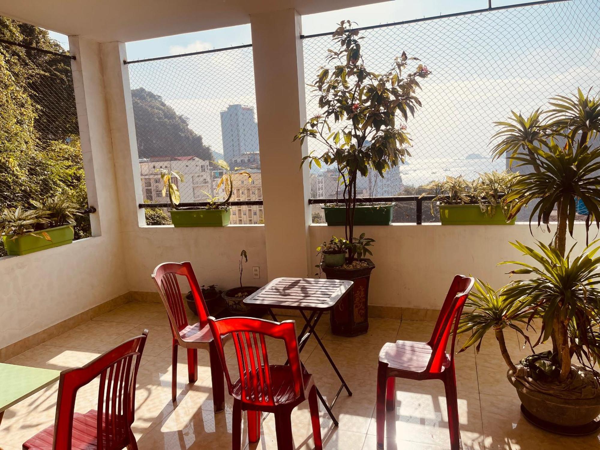 Catba Sky View Hotel Dong Khe Sau Esterno foto