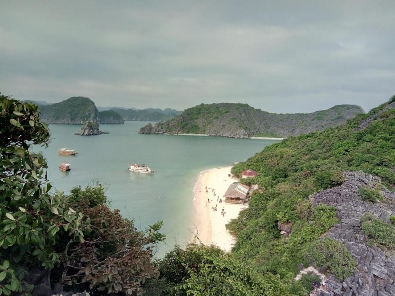 Catba Sky View Hotel Dong Khe Sau Esterno foto